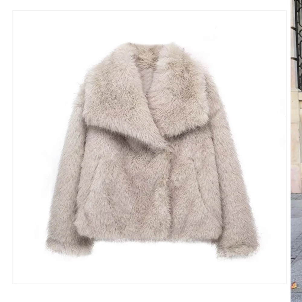 Luxe Vintage faux fur coat NWT